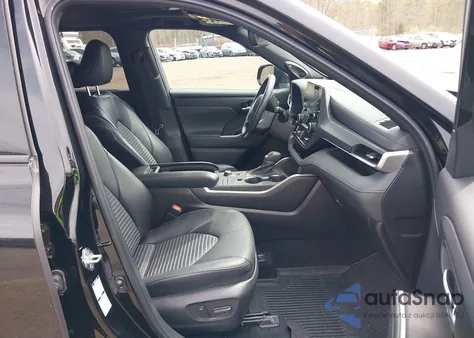 2022 Toyota Highlander Xse z USA, uszkodzony, nr VIN 5TDJZRBH4NS199253